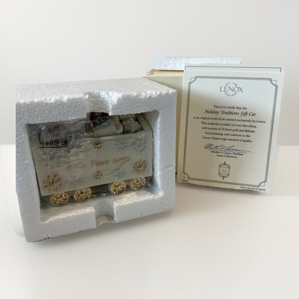 NIB & COA Lenox Holiday Traditions Collection - Train Gift Car - Peace